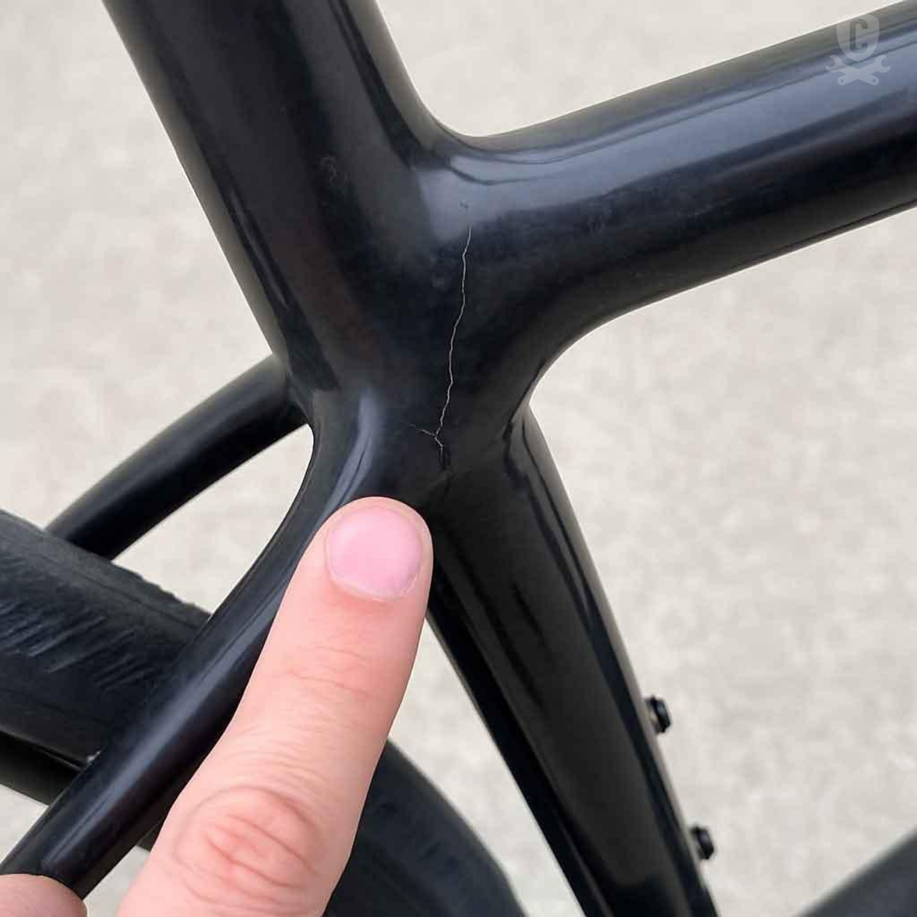 Ring of doom around fork steerer before reprofile